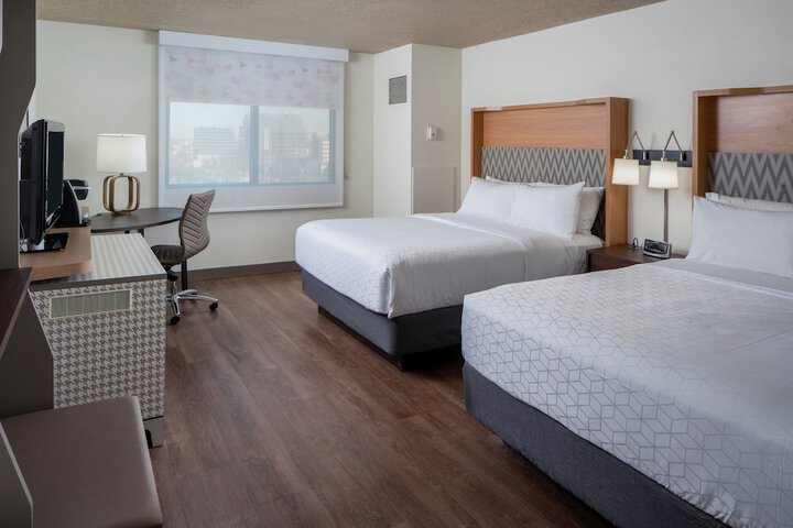 Room 22 of 49