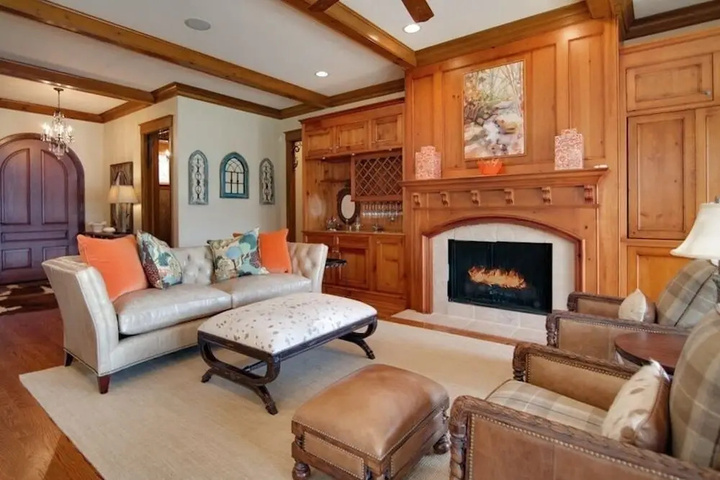 new Lakefront With Canoe Game Room & Boat House!! 5 Bedroom Home