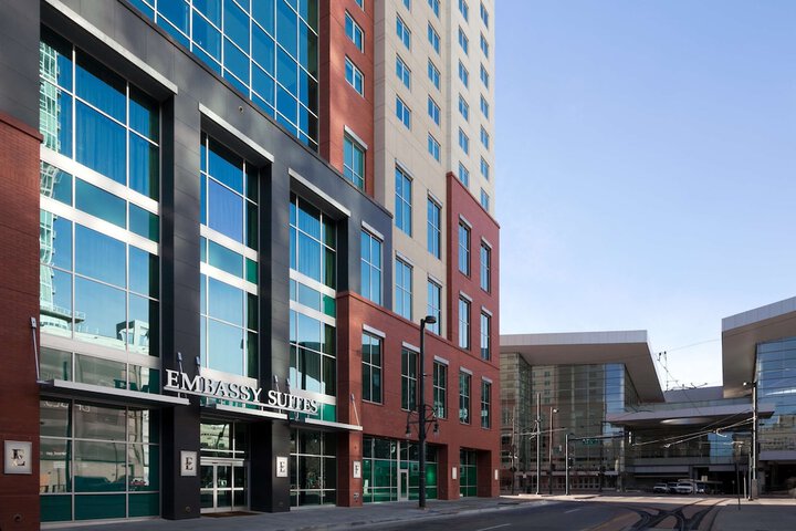 Hotel 5 of 61