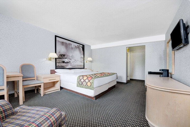 Room 21 of 31