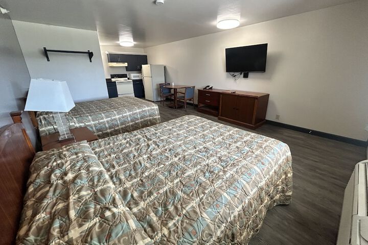 Room 17 of 19