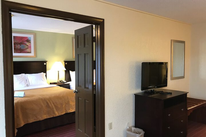 Room 40 of 52