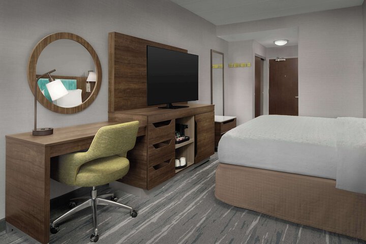 Room 17 of 35