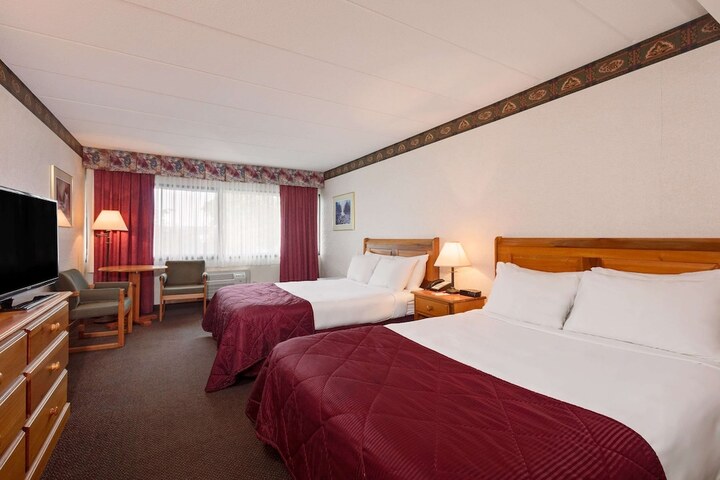Room 7 of 40