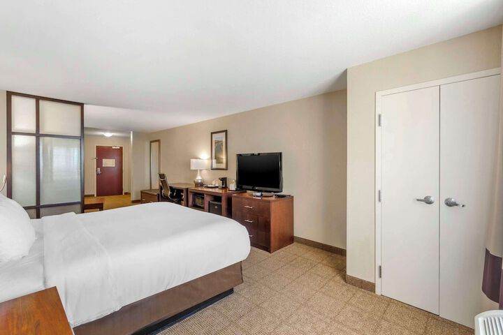 Room 25 of 46