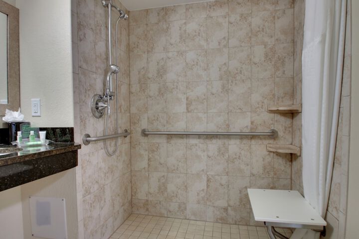 Room 44 of 119