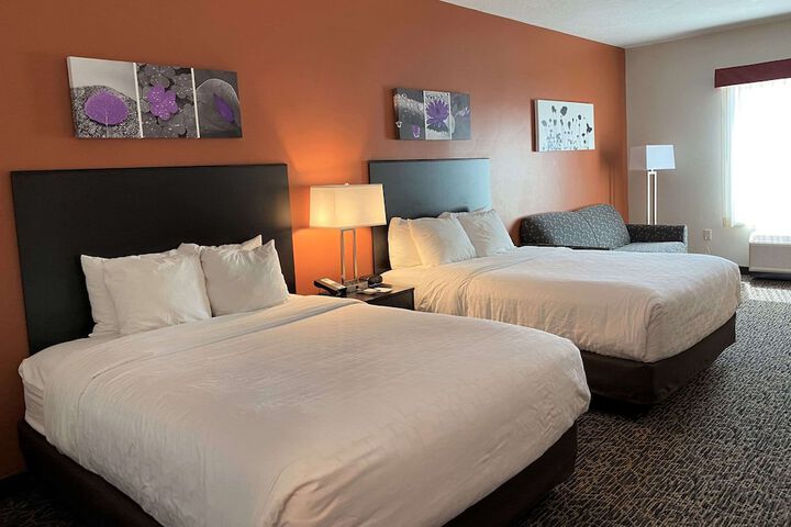 Room 32 of 57