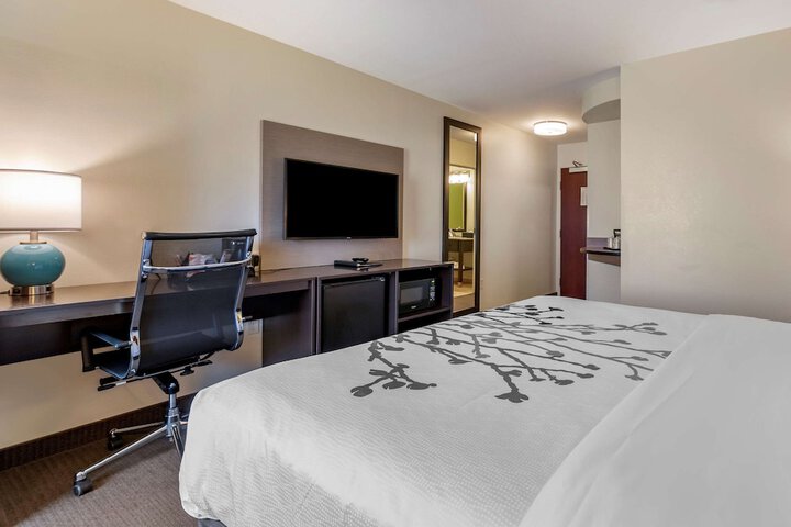 Room 19 of 27