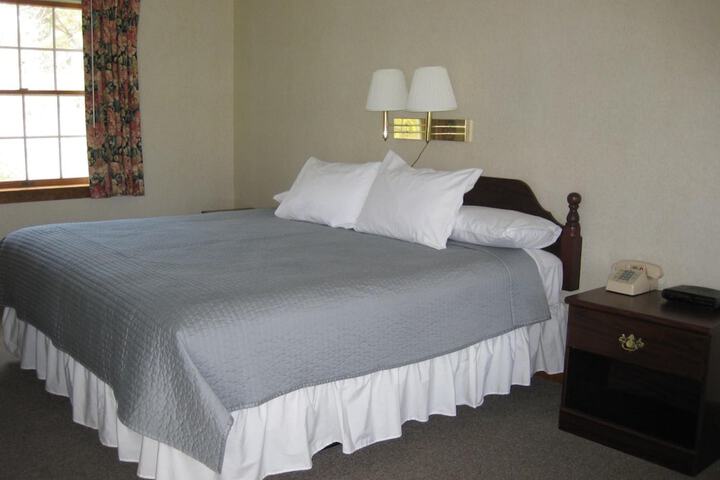 Room 16 of 30