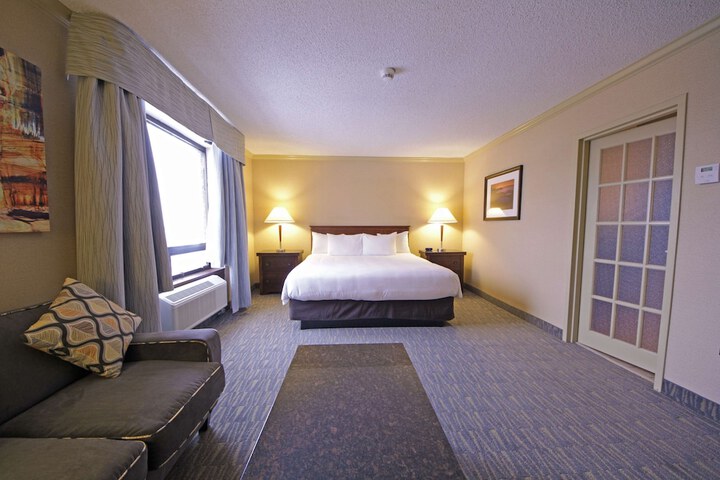 Room 10 of 50