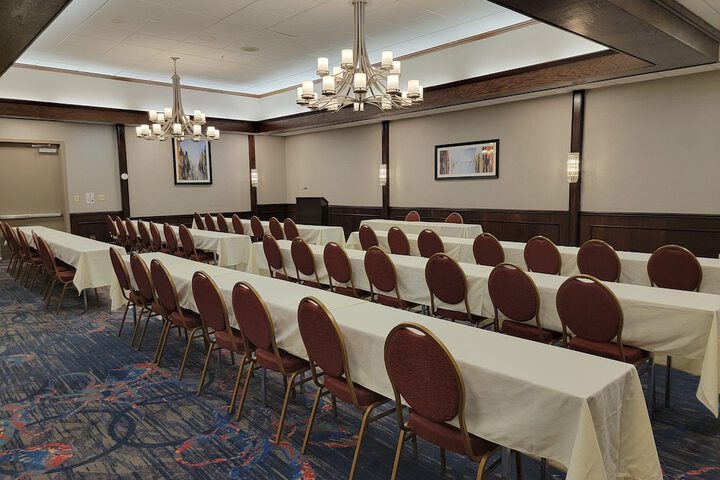 Holiday Inn Brookfield - ​​Milwaukee by IHG