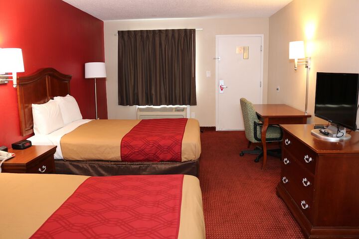 Room 13 of 21
