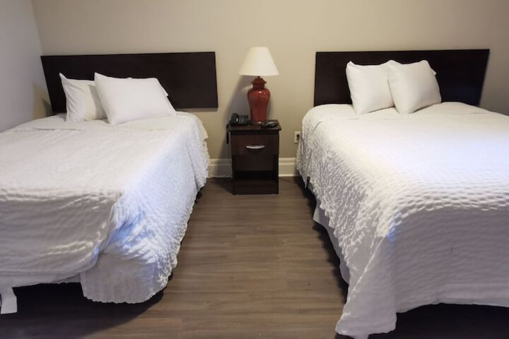 Room 11 of 35
