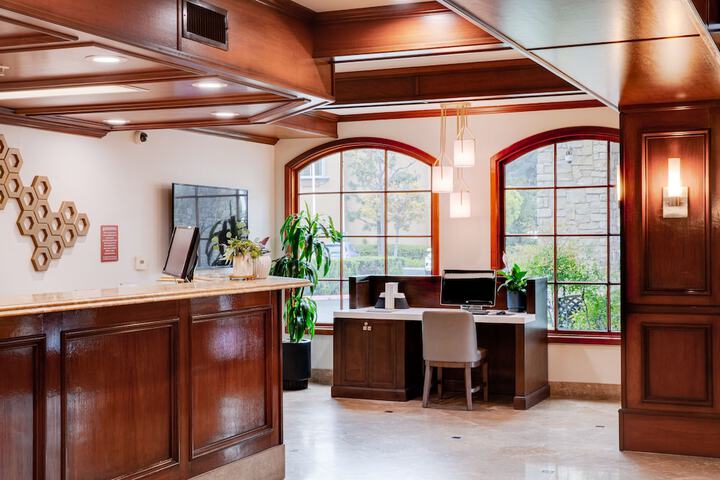 Ayres Suites Mission Viejo – Lake Forest