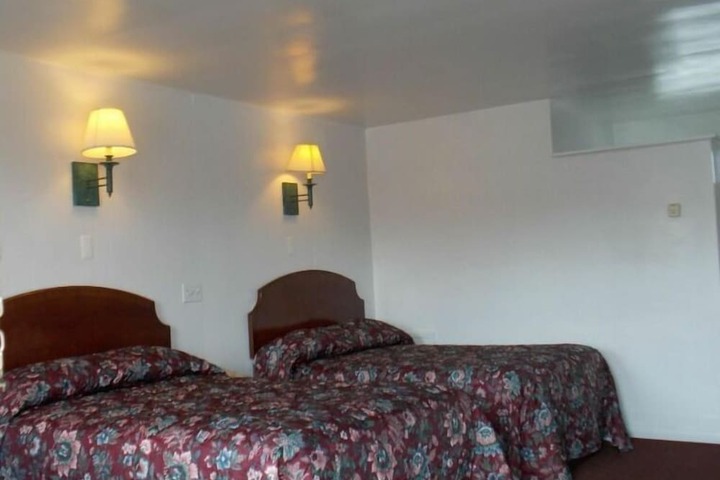 Room 11 of 39