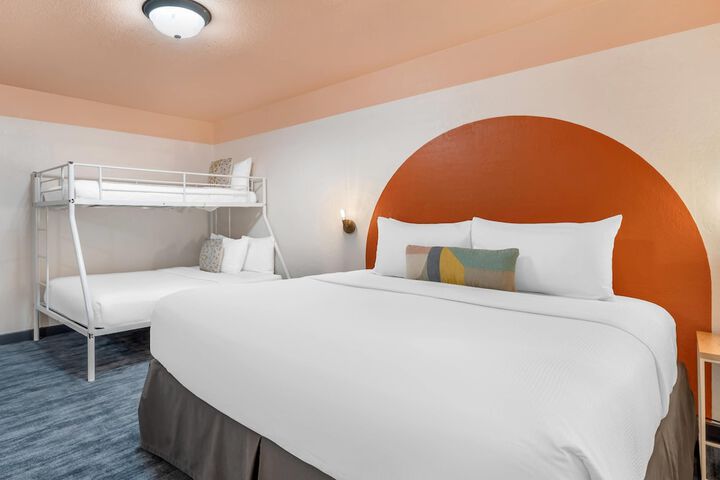 The Sandman Santa Rosa Sonoma an Ascend Collection Hotel