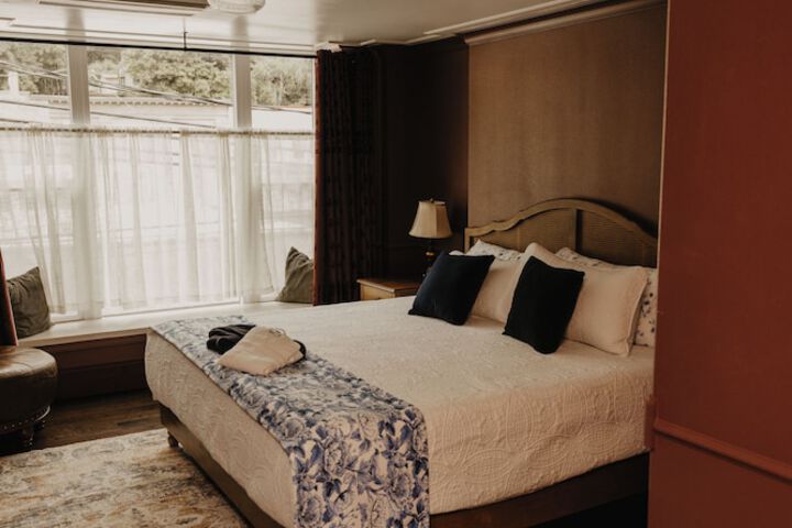 The Brooks Hotel