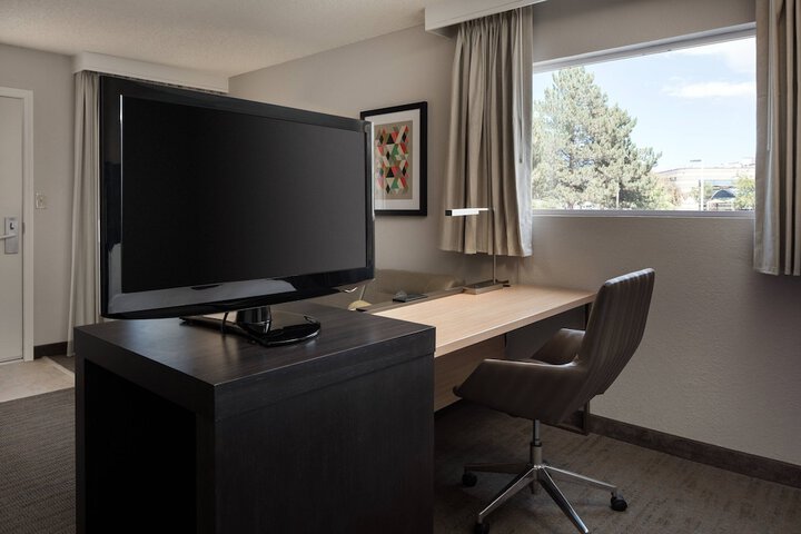 Room 30 of 47