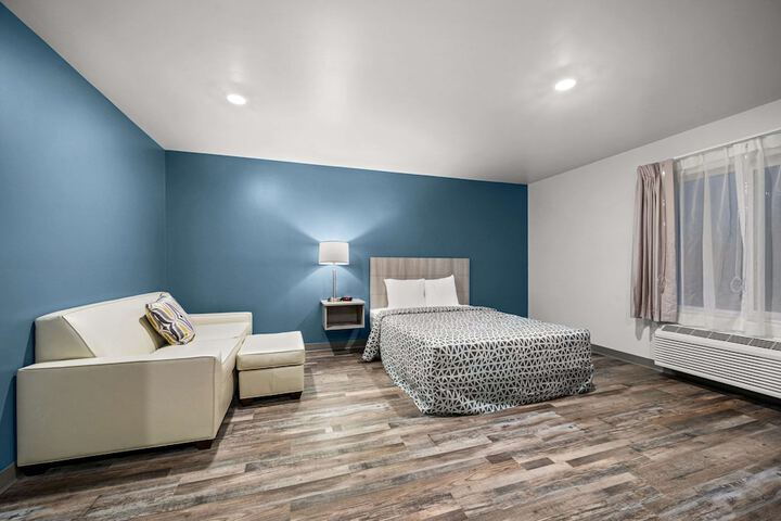 Room 27 of 50