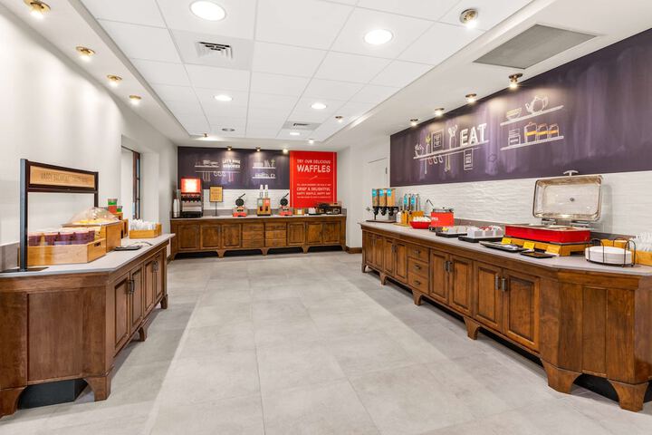 Hampton Inn & Suites Fairbanks