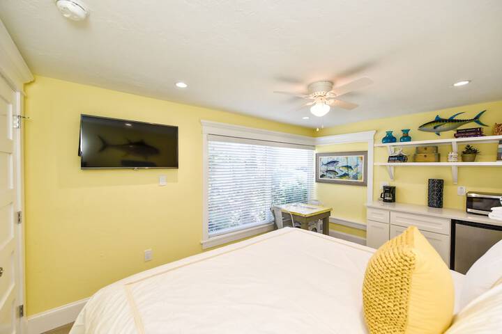 Room 166 of 290