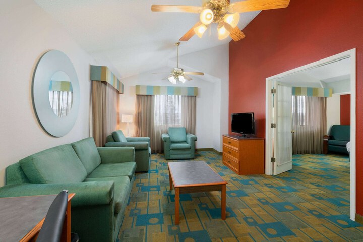 Room 19 of 41