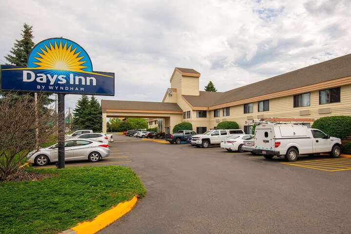Hotel 11 of 52