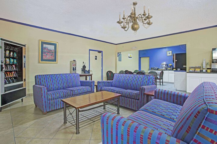 Hotel Interior 9 of 16