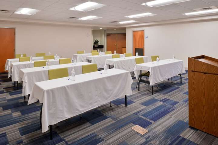 Holiday Inn Express Hotel & Suites Mooresville - Lake Norman by IHG