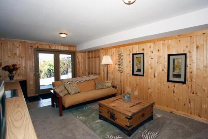 County Road House 146846