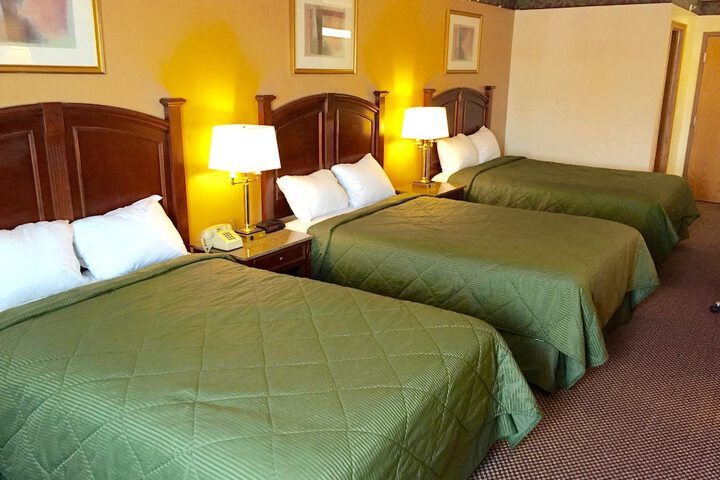 Room 3 of 16