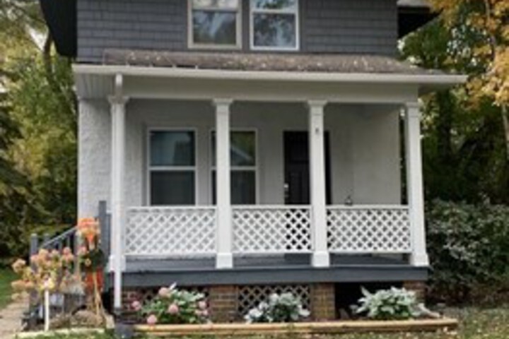Pontiac Guest House
