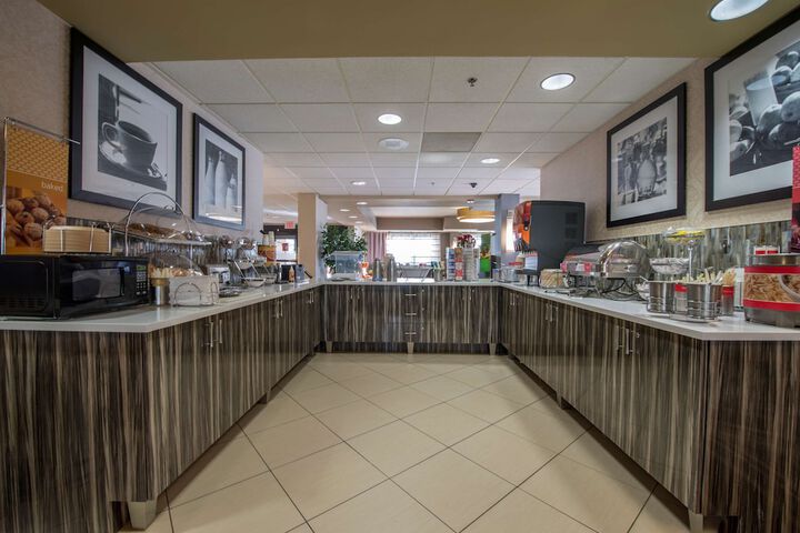 Hampton Inn Atlanta - Newnan