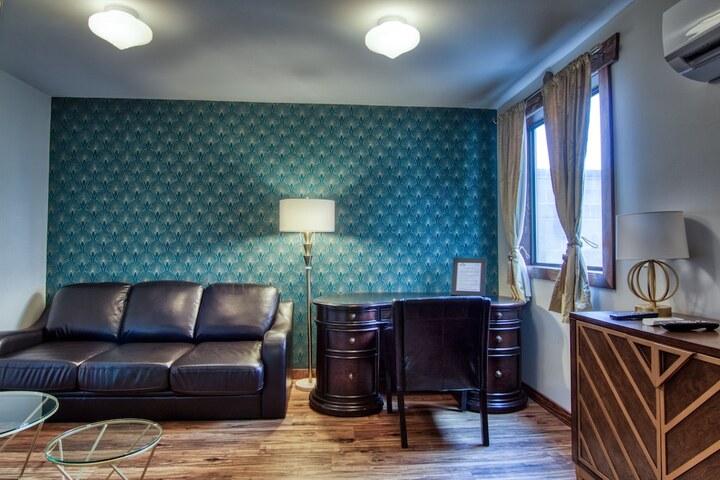 Room 44 of 53