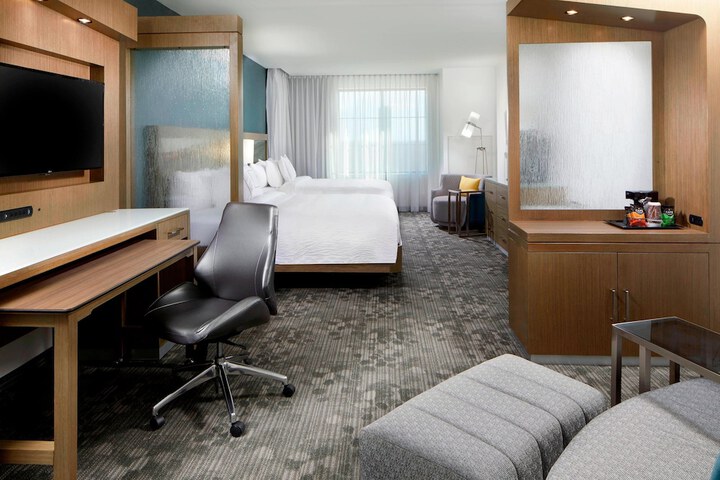 Room 12 of 39