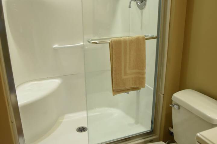 The Noble Suites