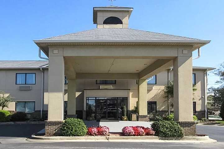Quality Inn Winder