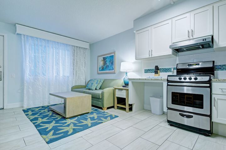 Room 33 of 43