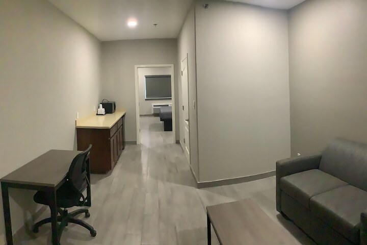 Room 22 of 33
