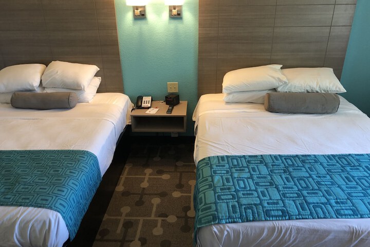 Red Lion Inn & Suites Elk Grove Village