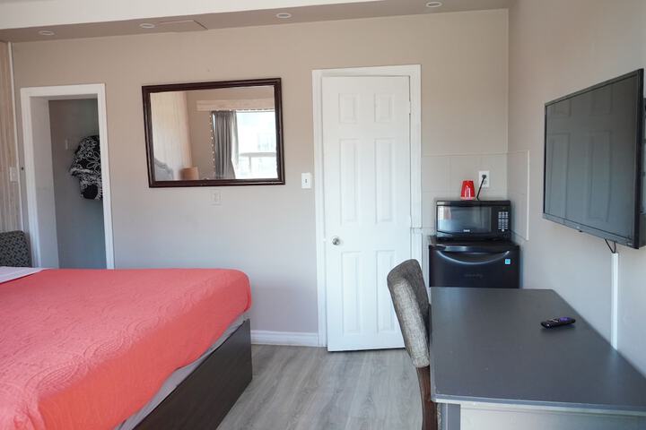 Room 16 of 24