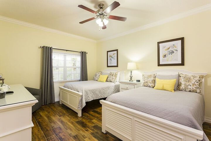Room 10 of 21