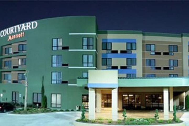 Courtyard by Marriott Jackson Airport / Pearl