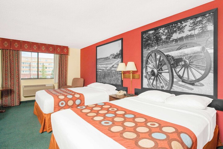 Room 9 of 24