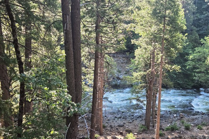 Yuba River Inn