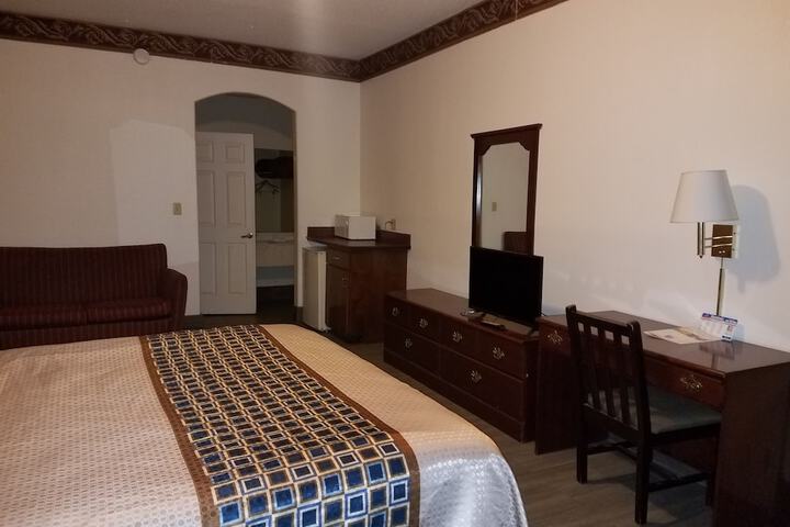 Room 22 of 25