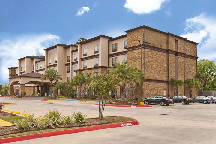 Hotel 2 of 34