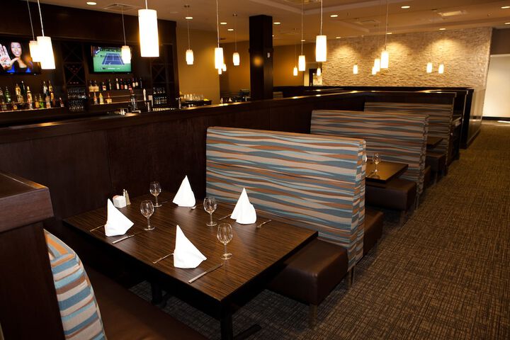 Dining 60 of 75
