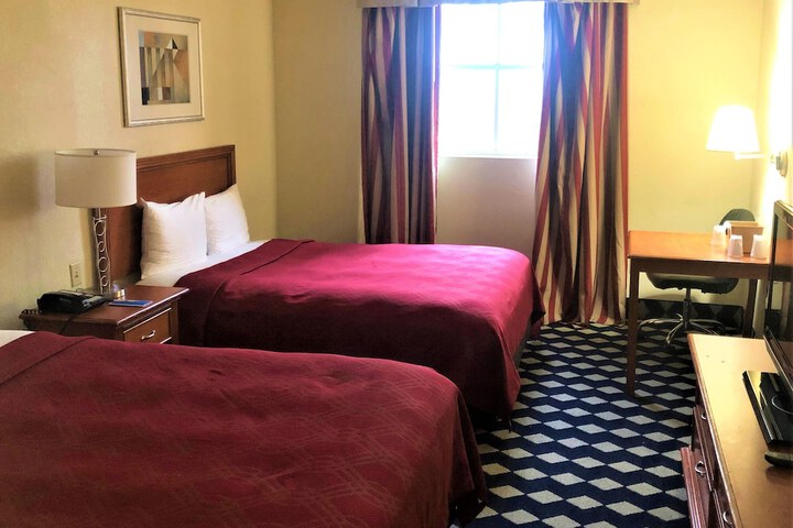 Room 22 of 38