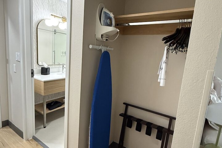 Hampton Inn & Suites Mission